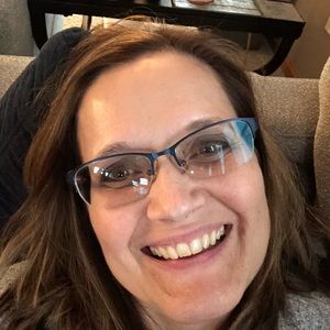 Meet your Posher, Lisa